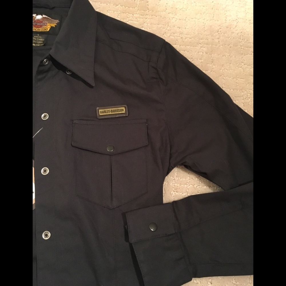 Harley Davidson long sleeve shirt.